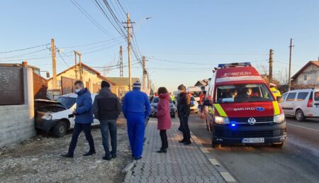 Argeș: A făcut accident și a intrat cu mașina în gard!