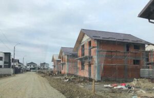 Construcţia a 6 vile ilegale în Piteşti, sistată de Primărie