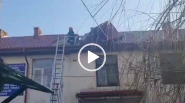 Argeș: Incendiu la o policlinică. Intervin echipaje ISU din mai multe localități