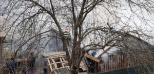 Video – Incendiu violent în Argeș