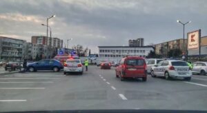 Video – Pieton lovit de o mașină pe Craiovei