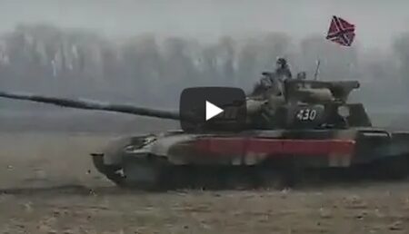 Video: Coloană de tancuri ruseşti spre Mariupol, Ucraina