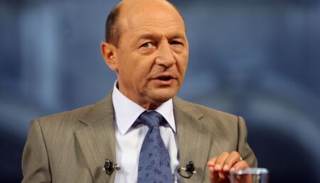 Băsescu a colaborat cu Securitatea! Își pierde toate drepturile de fost președinte