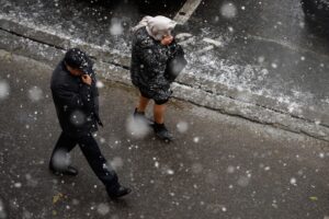 Pitești: Vin zile de iarnă când ar trebui să fie primăvară