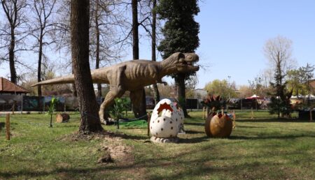 Premieră în Pitești! Dinozaurii ”au prins viață” în Lunca Argeșului