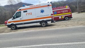 Argeș: Copii pe bicicletă, răniți în accident