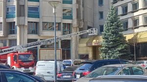 Video: „Turist” surpriză la Hotel Muntenia, probleme neaşteptate. Au intervenit pompierii