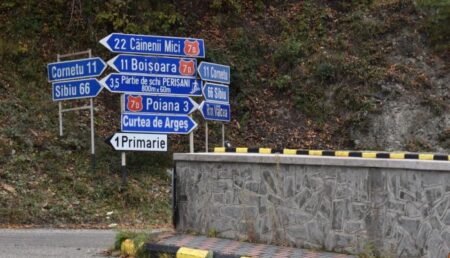 Trasee care ocolesc Valea Oltului şi scurtează distanţa între Sibiu şi Piteşti cu zeci de kilometri