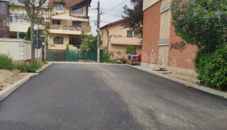 Noi locuri de parcare într-un cartier din Pitești