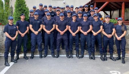 42 de elevi se pregătesc să devină jandarmi în Argeș