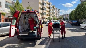 Argeș: Bărbat căzut în plină stradă!