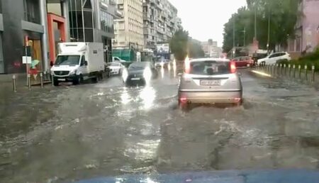 Video: Furtună puternică în Pitești!