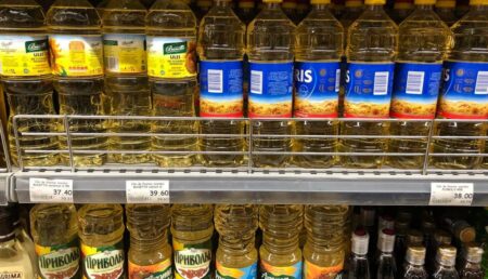 Un mare lanț de supermarketuri, amendat cu 2 milioane de euro din cauza prețului la ulei