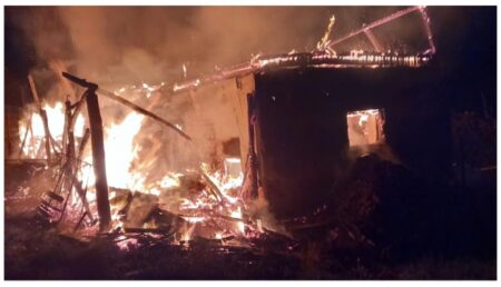 La un pas de o tragedie! Incendiu major în Argeș