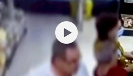 Pitești: Un bărbat a furat din LIDL. Imagini VIDEO!