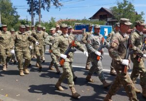 Soția și fetița medicului de la Spitalul Militar, înmormântate cu onoruri militare