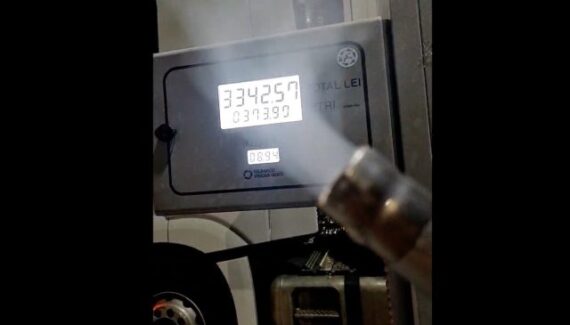 Șofer de tir, șocat la benzinărie: „Aer în loc de combustibil, furt pe față!”