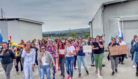 Argeș: A doua zi de grevă generală! Angajații refuză să reia lucrul