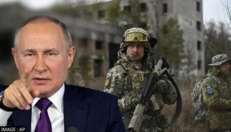 Putin a decretat legea marțială