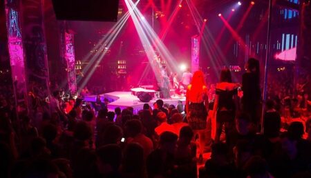 Super-petrecere la ”Zinca”! Noua senzație a muzicii românești pe scenă!