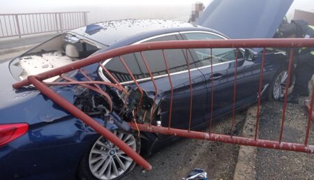 Argeș: Bolid BMW făcut praf într-un accident