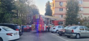 Pitești: Pompierii intervin de urgență la un bloc din Găvana!