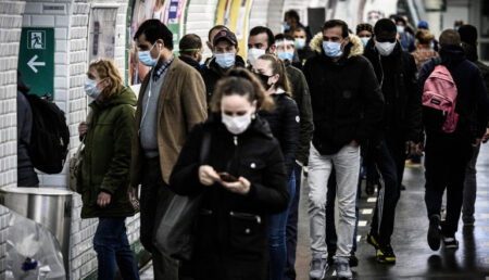 Revine pandemia! Se închid restaurante și școli