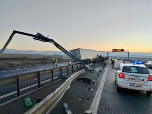 Accident înfiorător pe A1! Un șofer a murit!
