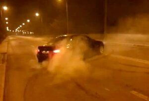 Tupeu fără limită! Făcea drifturi în Pitești