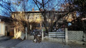 Pitești: 38 de proprietari, somați pentru clădiri și terenuri neîngrijite