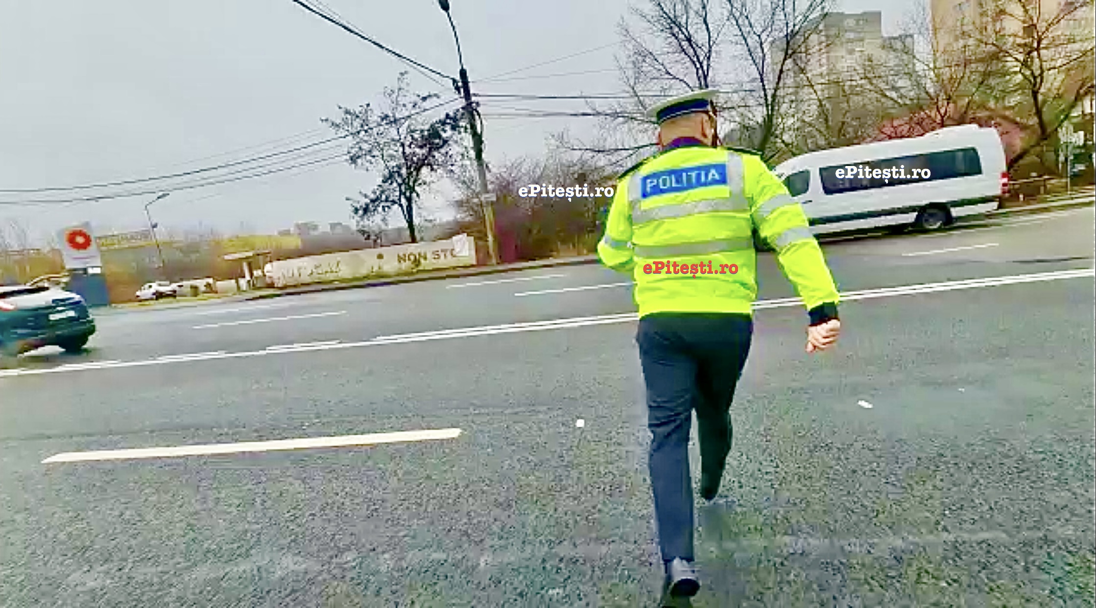 Polițiștii rutieri au rămas stupefiați: pe cine au oprit în trafic, la Pitești