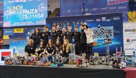 Premii în valoare de 21.000 de lei pentru echipa de robotică a Colegiului ”Zinca Golescu”