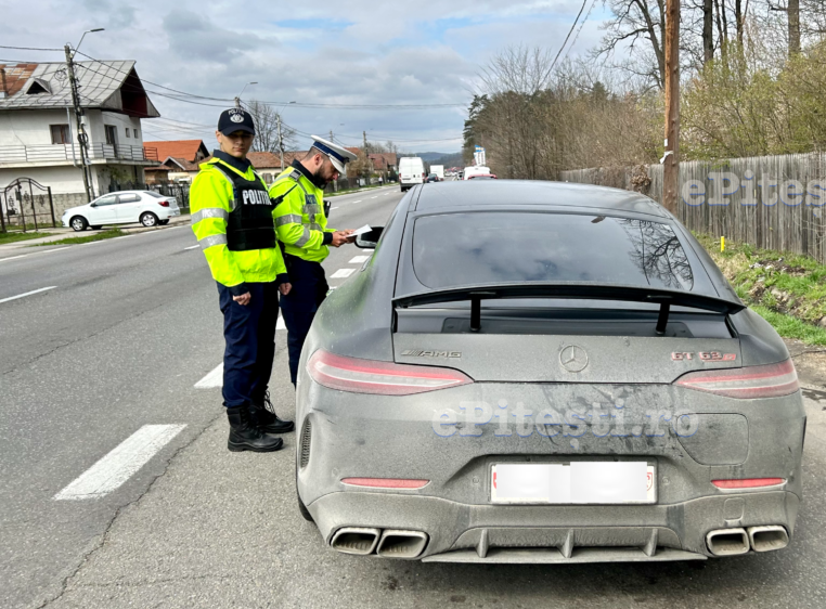 DN 73: șofer cu 154 km/h în localitate