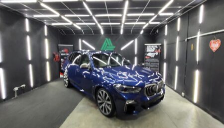 Video – BMW X5 în Pitești. Protejează-ți corect bolidul de lux!