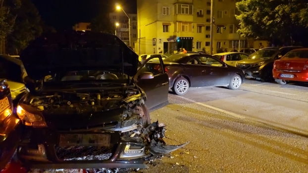 Pitești. Mașini făcute zob într-o parcare din Găvana