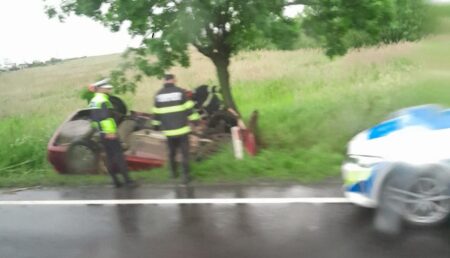 Accident grav lângă Pitești. O mașină s-a răsturnat