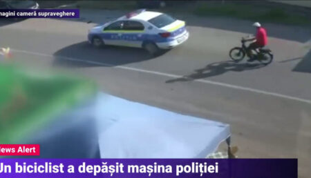 „Întrecere” între un biciclist mort de beat și mașina Poliției!