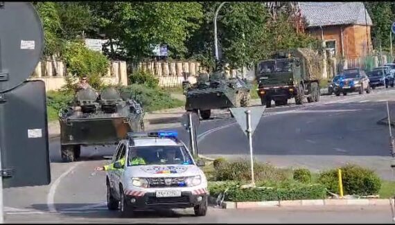 Poliția Militară, blindate și camioane