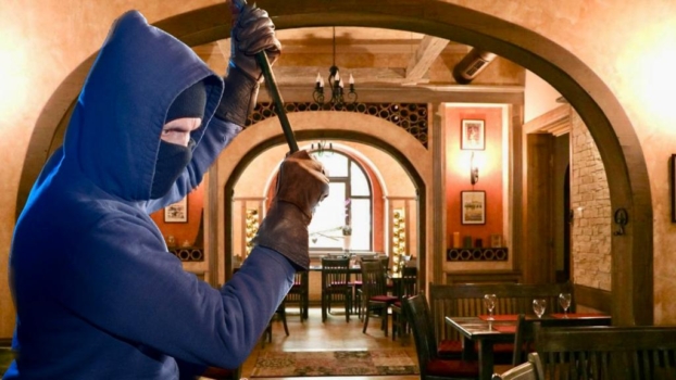 Pitești. „Foamea de bani” a unui infractor la Trattoria, în Centru