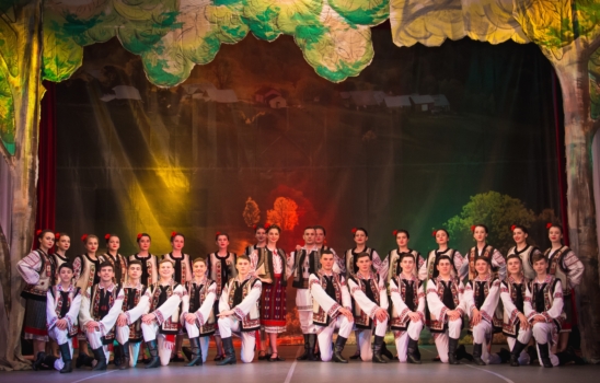 ,,Rapsozii Siretului” aduc folclorul moldovenesc pe scena din Mioveni