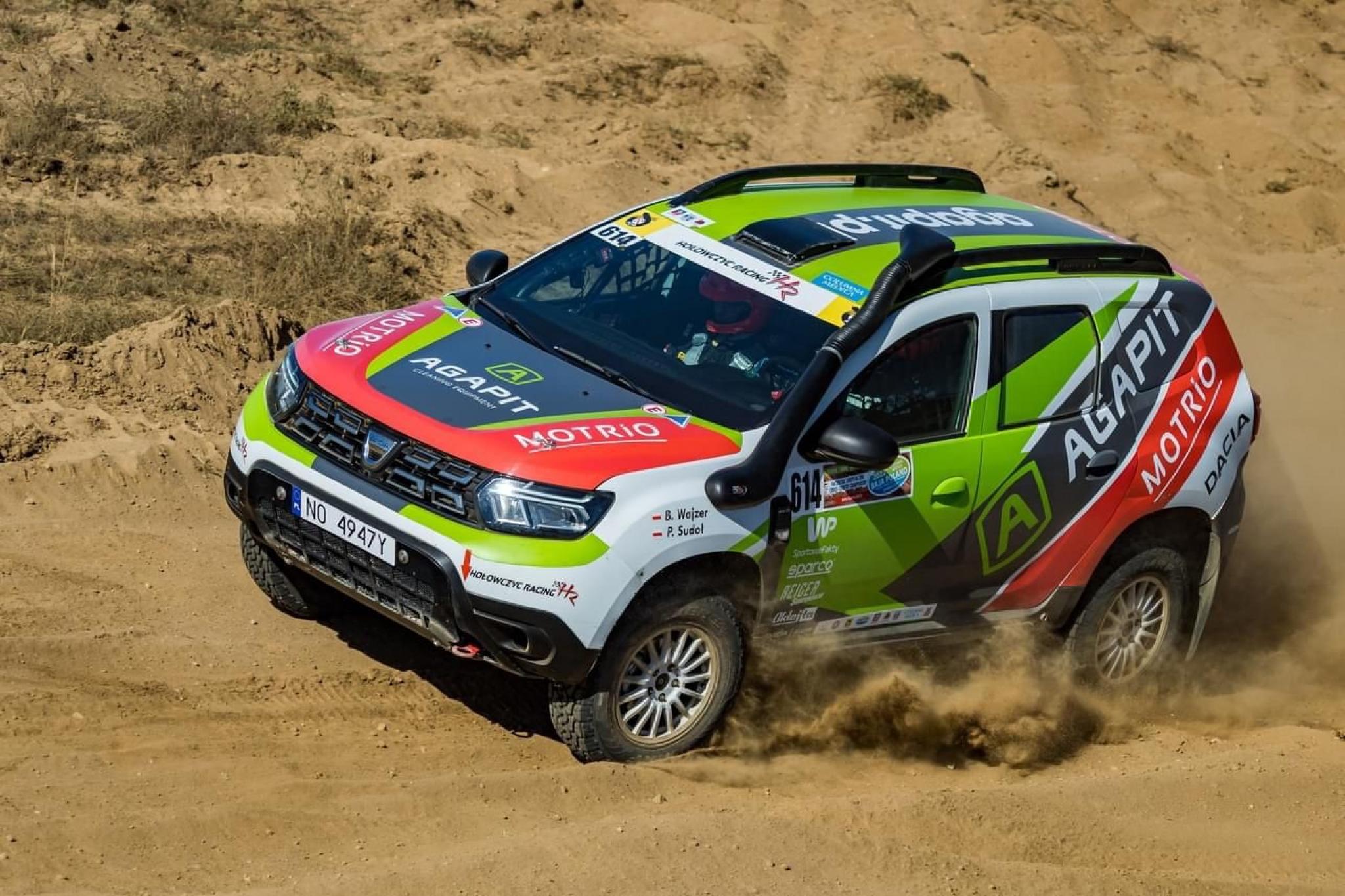 Dacia, o nouă provocare majoră. Abu Dhabi Desert Challenge