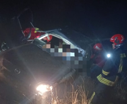 Accident mortal în Argeș. S-a răsturnat cu mașina și și-a pierdut viața
