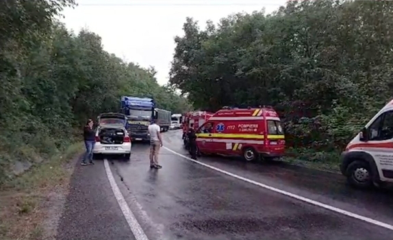 Accident grav! Victime: 18 copii și trei adulți!