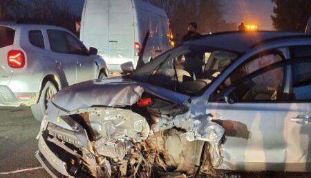 Argeș. Un tânăr șofer italian a intrat în plin într-o mașină condusă de un puștan