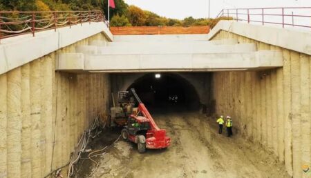 Premieră în România. Argeș: Imagini spectaculoase cu primul tunel forat de pe autostradă