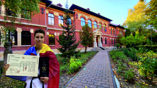 Uluitor! Campion Mondial, elev la Brătianu!