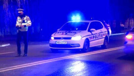 Scene neașteptate în Pitești: Puști de 14 ani, prins la volanul mașinii bunicului!