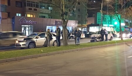 Accident în Pitești. Impact între două autoturisme, pe Exercițiu!