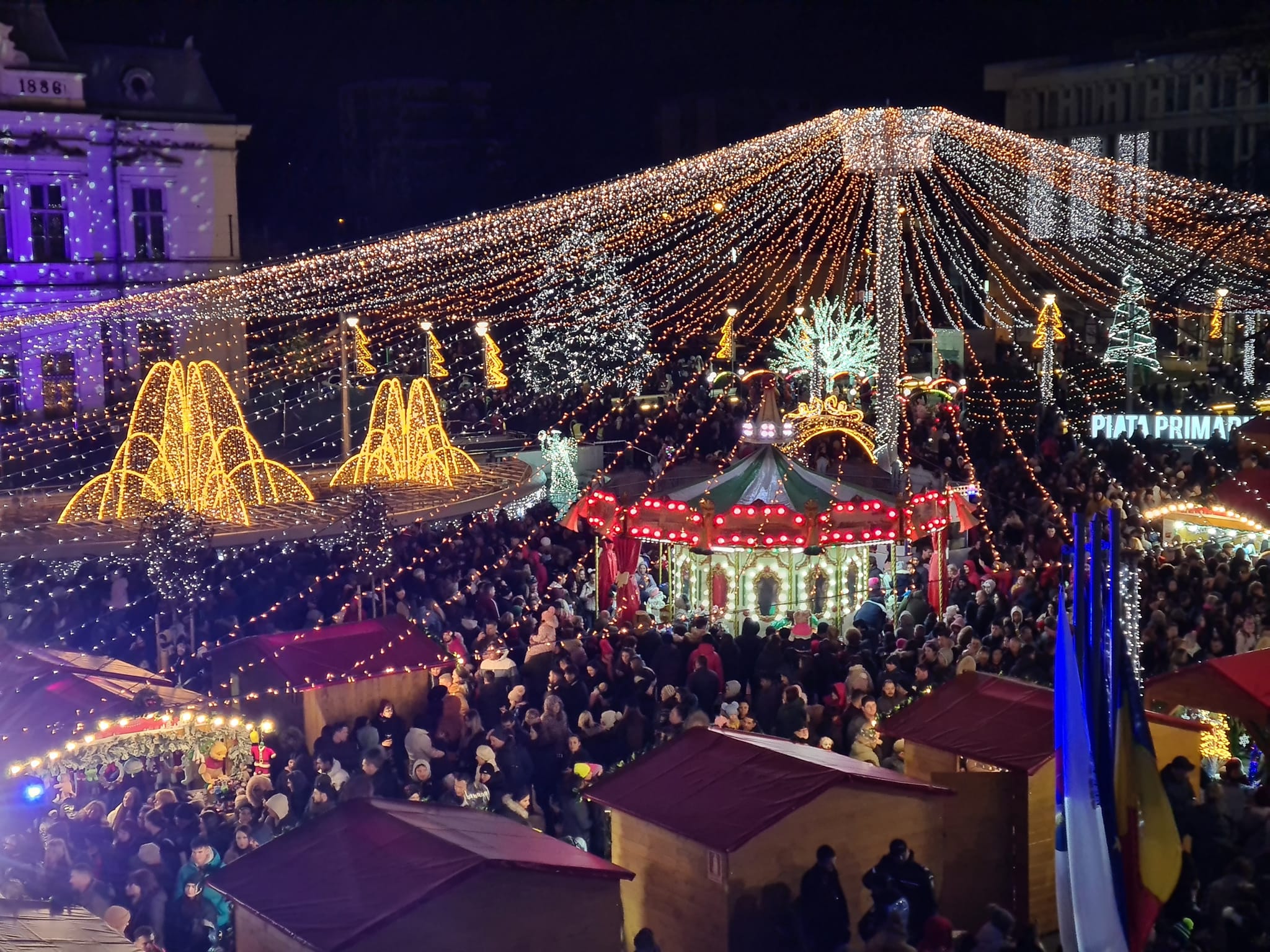 Pregătiri intense în Centrul Piteștiului pentru Târgul de Crăciun 2025