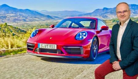 Lovitură năucitoare la Dacia! Vine „omul Porsche 911”